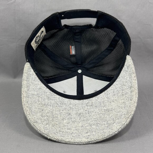 Snook Hook Tackle Bait Snapback Cap Hat Pukka Gray Trucker Jensen Beach FL Mens - Picture 13 of 15